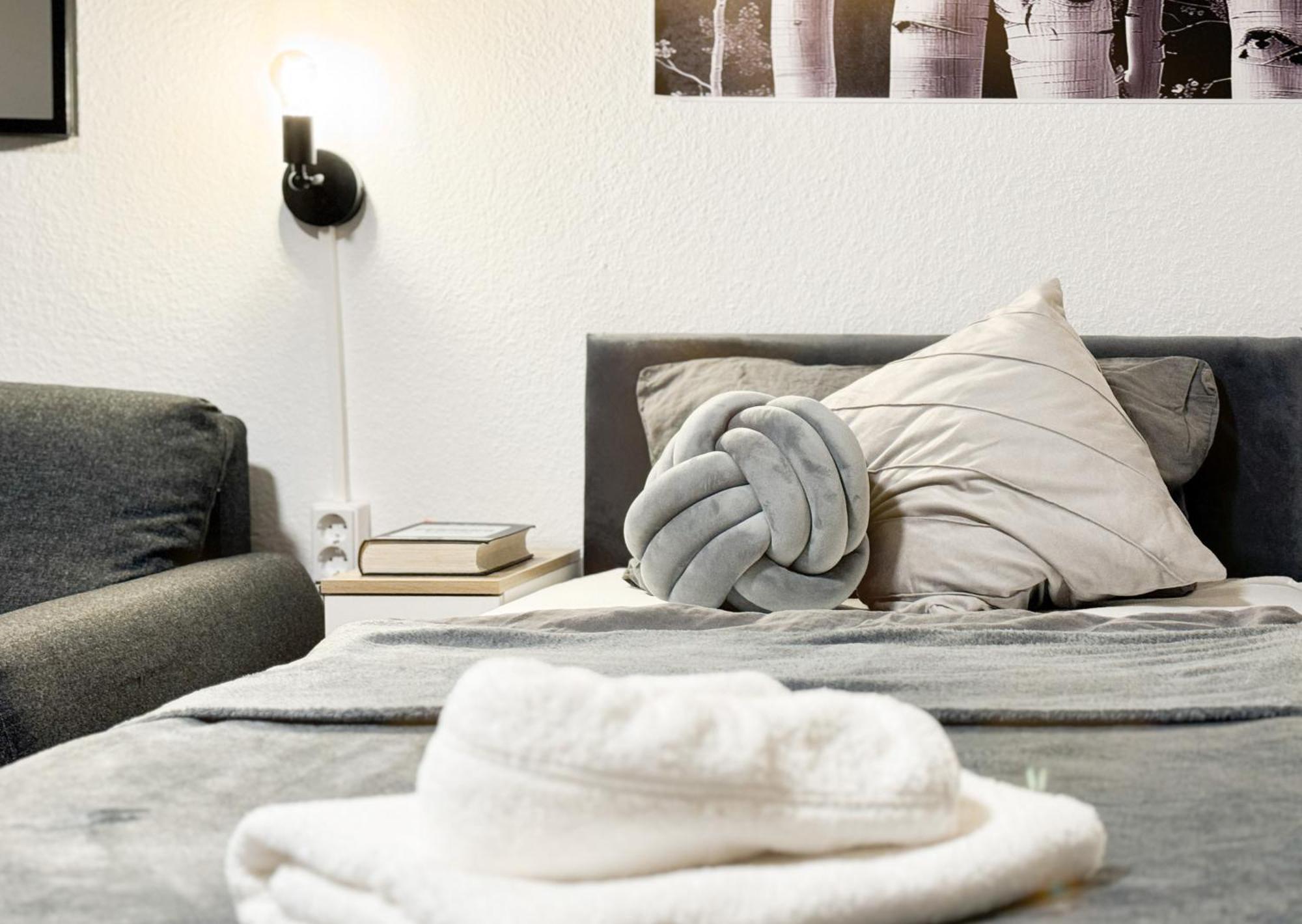 Modern Living In Karlsruhe - Frieden Apartments מראה חיצוני תמונה