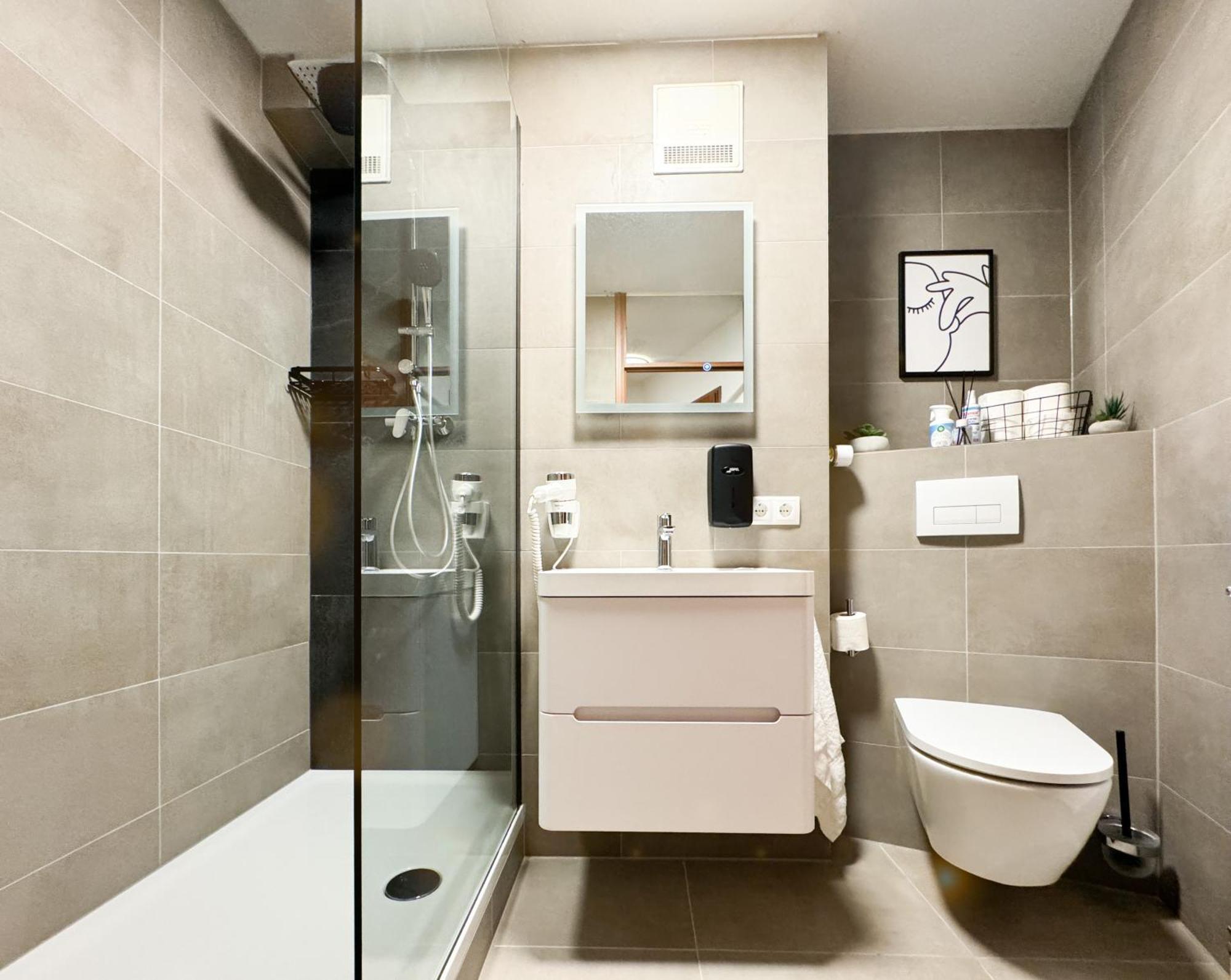 Modern Living In Karlsruhe - Frieden Apartments מראה חיצוני תמונה